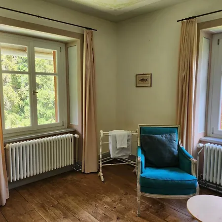 Crestasee Värdshus *