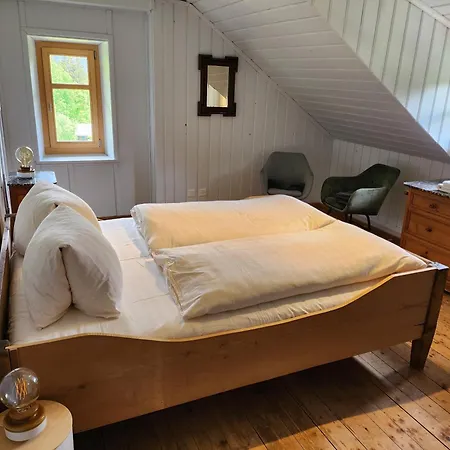 Crestasee イン フリムス