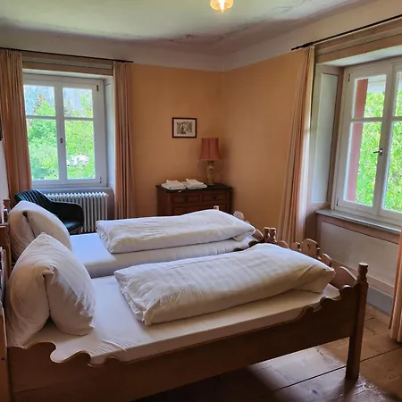Inn Crestasee