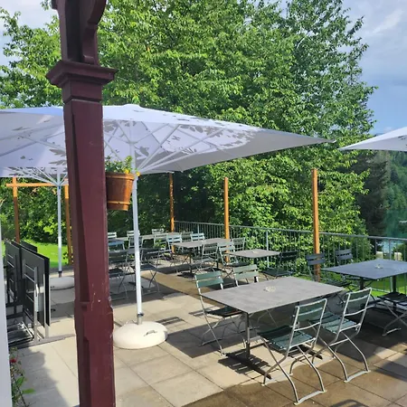 Värdshus Crestasee Flims