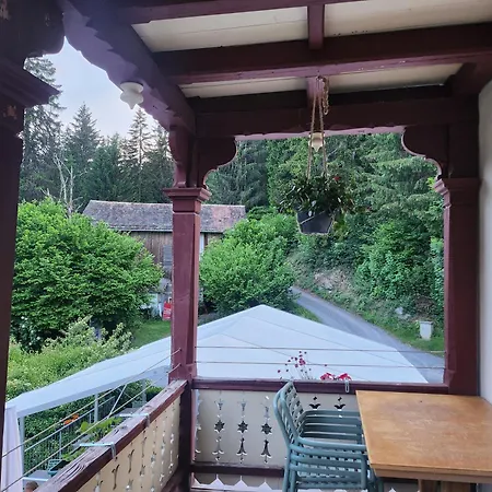 Värdshus Crestasee *