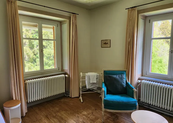 Crestasee Estalagem *